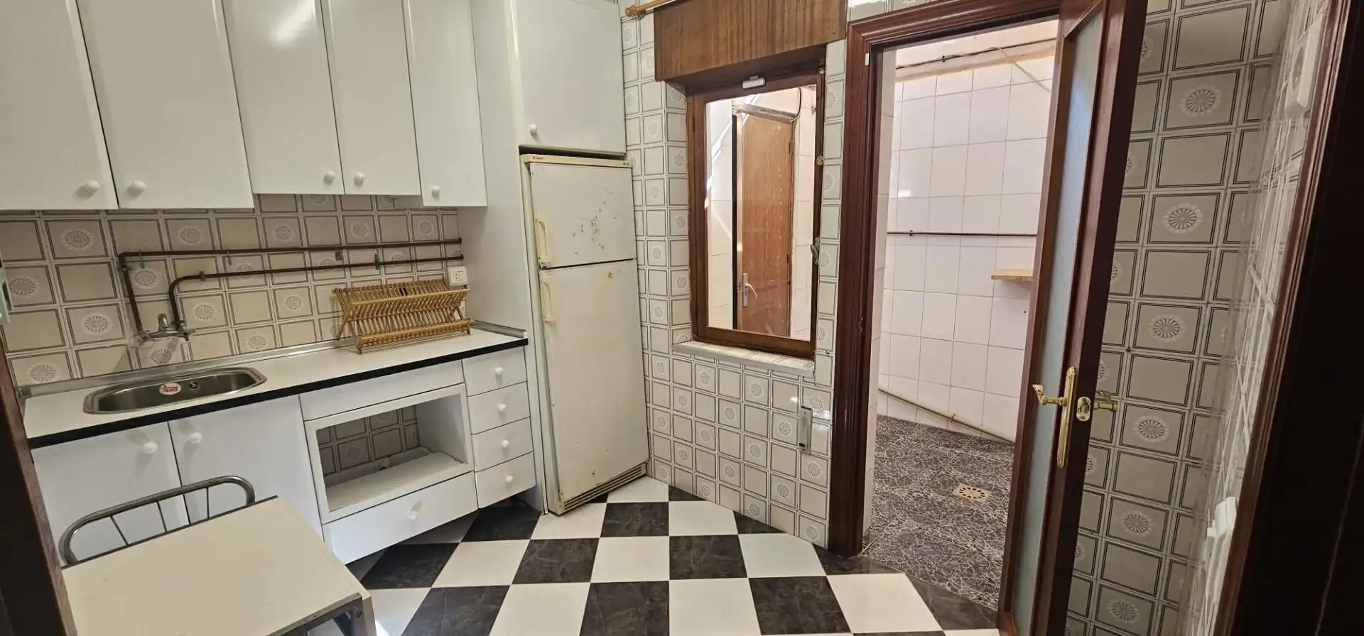 Cocina de Casa adosada en venta en Torrevieja con Jardín privado, Trastero y Amueblado