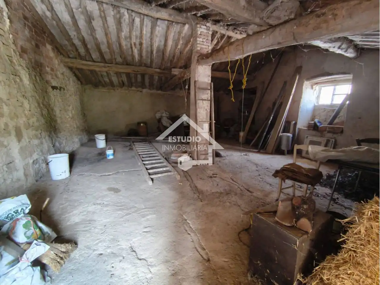 Garage for sale in Aguilar de Codés