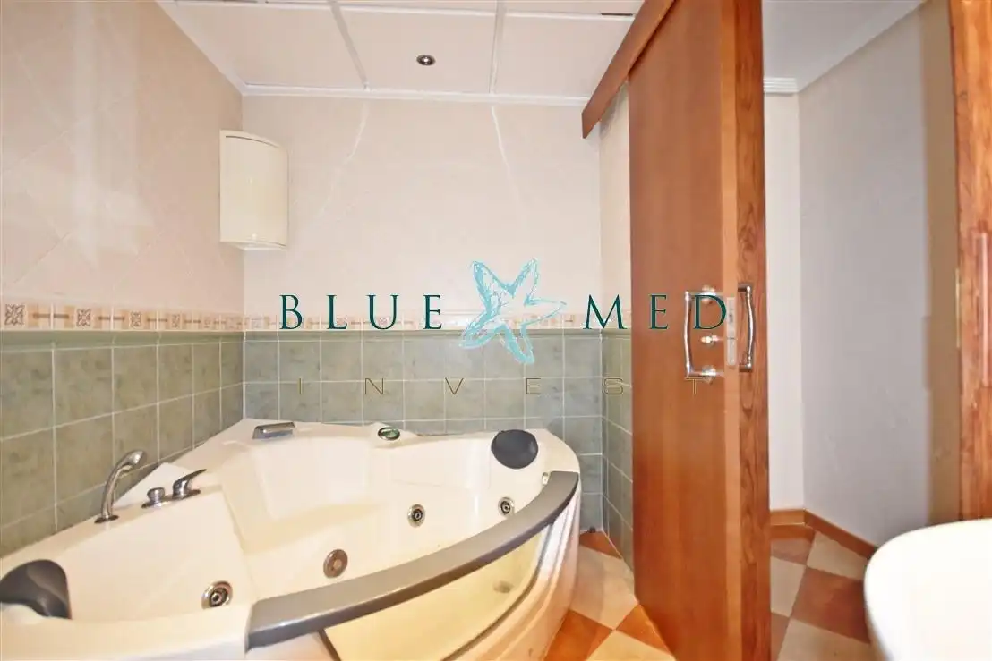Badezimmer von Wohnung zum Verkauf in Mazarrón mit Terrasse, Abstellraum und Möbliert