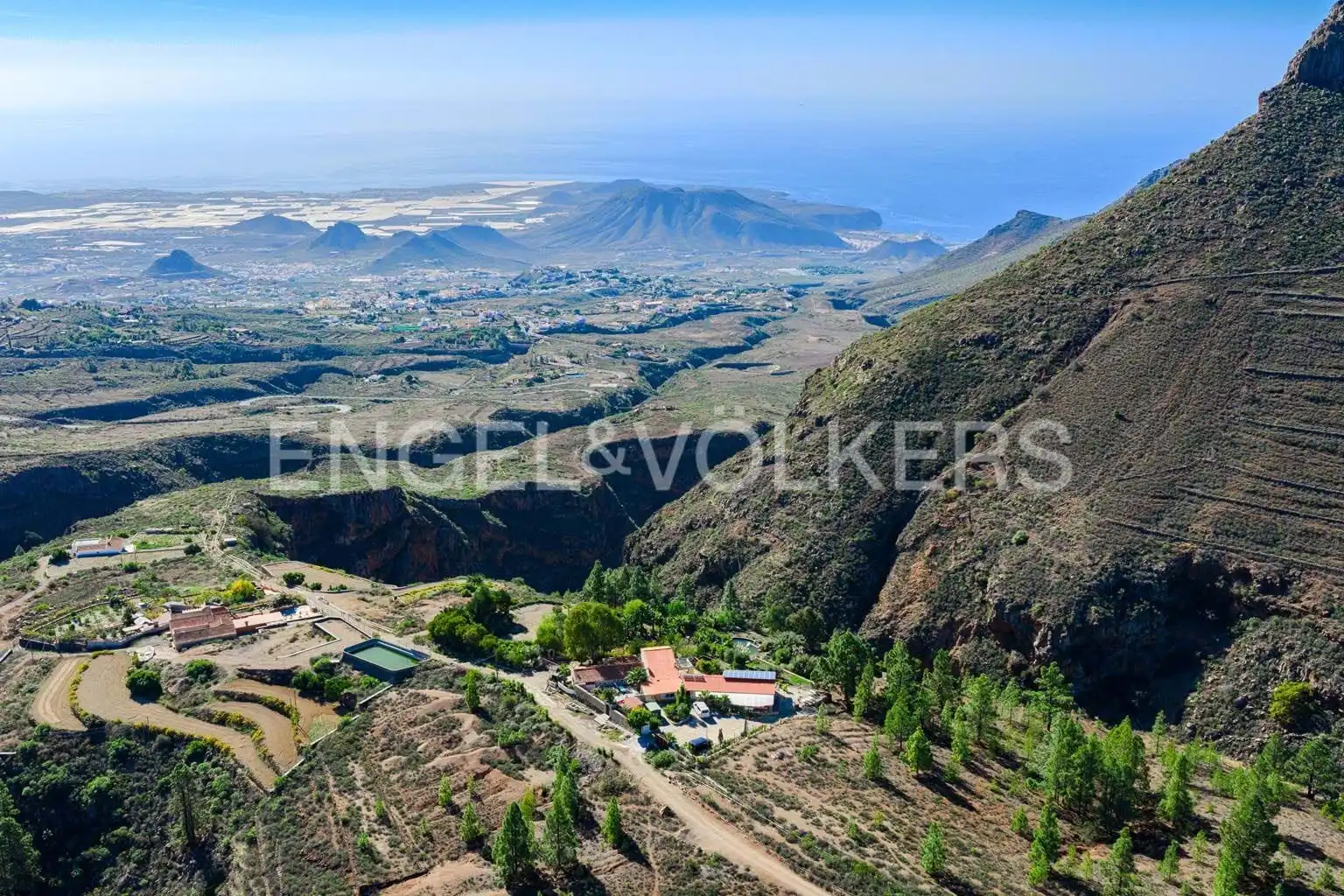 Exterior view of Houses for sale in Vilaflor de Chasna  with Terrace and Furnished