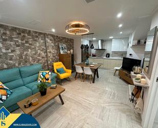 Sala d'estar de Casa o xalet en venda en Torrevieja amb Aire condicionat, Calefacció i Jardí privat