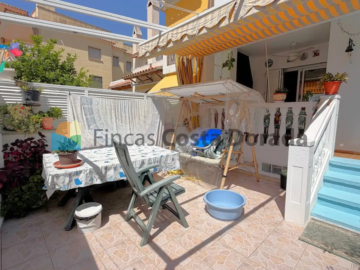 Terrassa de Casa adosada en venda en Cubelles amb Aire condicionat, Calefacció i Jardí privat