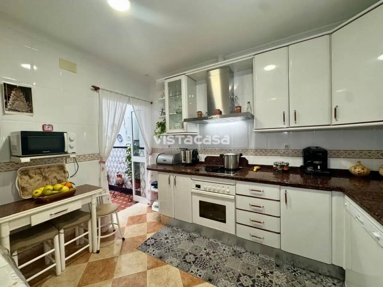 Kitchen of Houses for sale in Sevilla  with Air Conditioner, Heating and Terrace