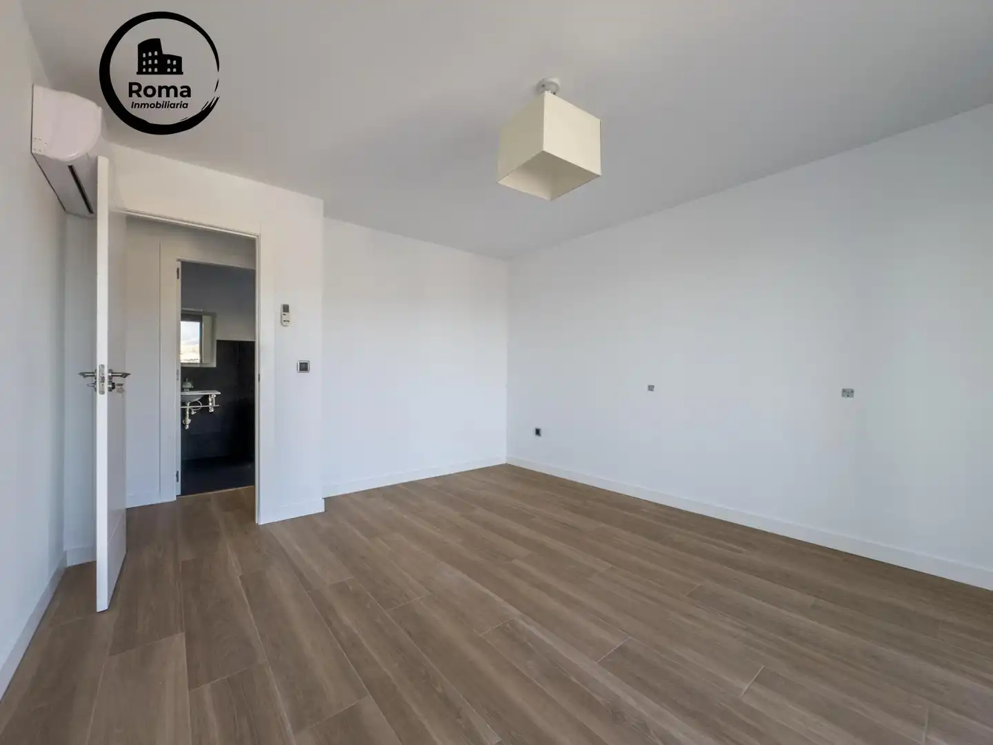 Casa o chalet en venta en La Zubia con Aire acondicionado, Calefacción y Jardín privado