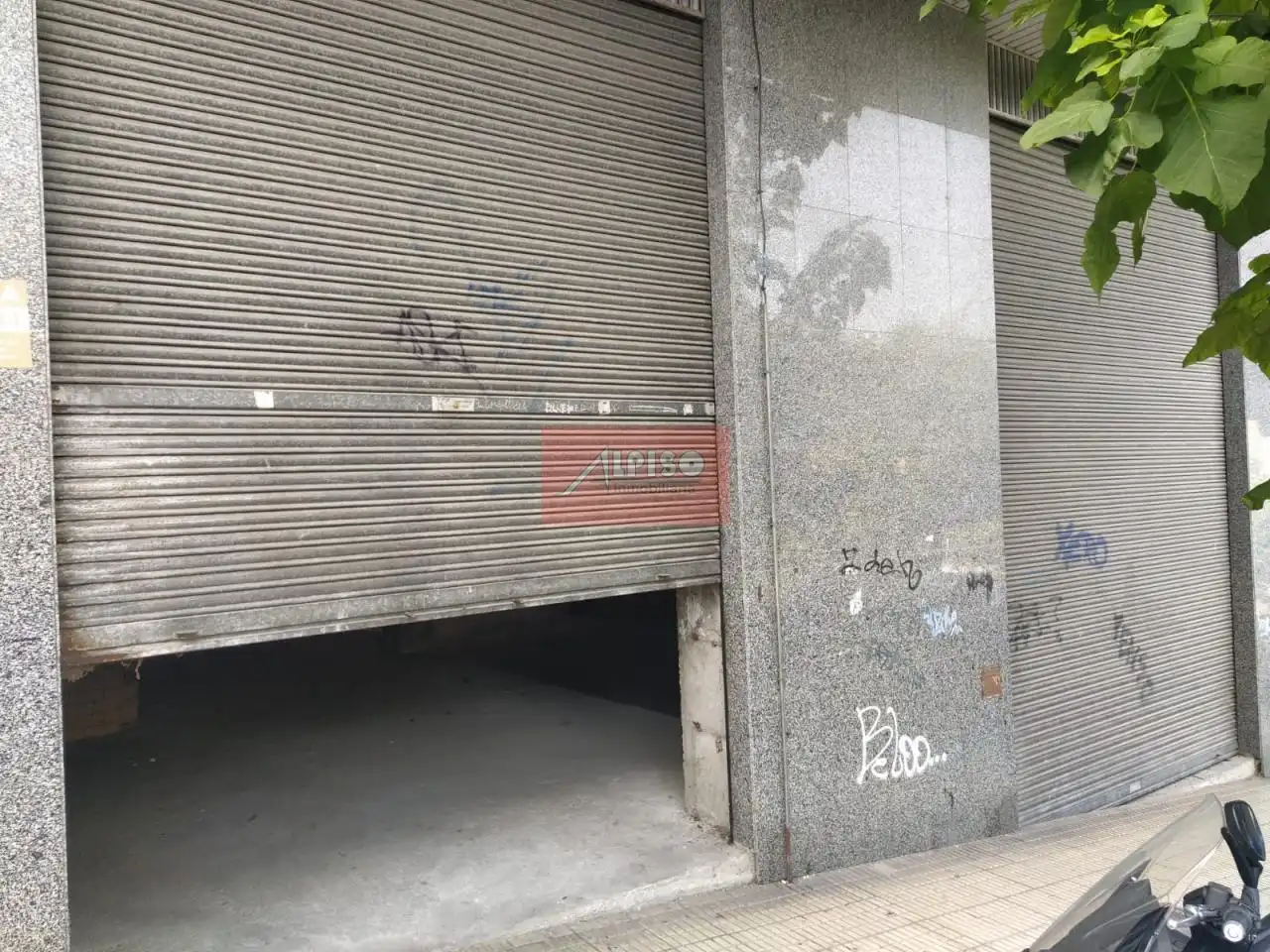 Business premises for sale in Salvador Madariaga, imagen 15