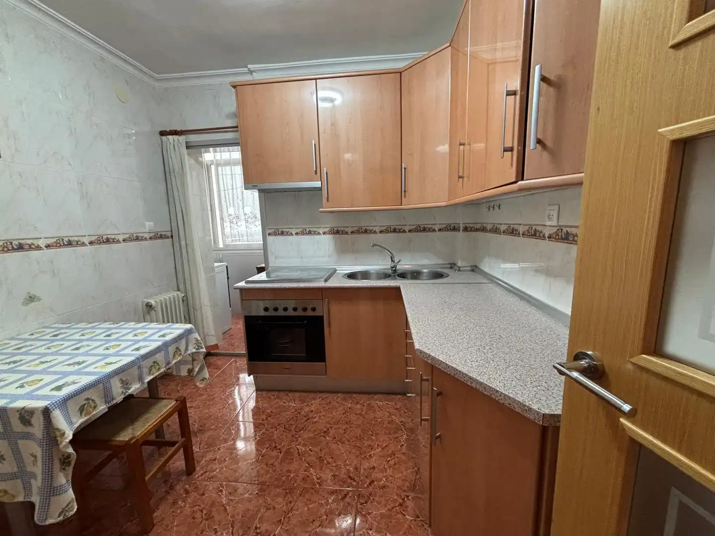Cocina de Piso en venta en Puertollano con Calefacción y Balcón