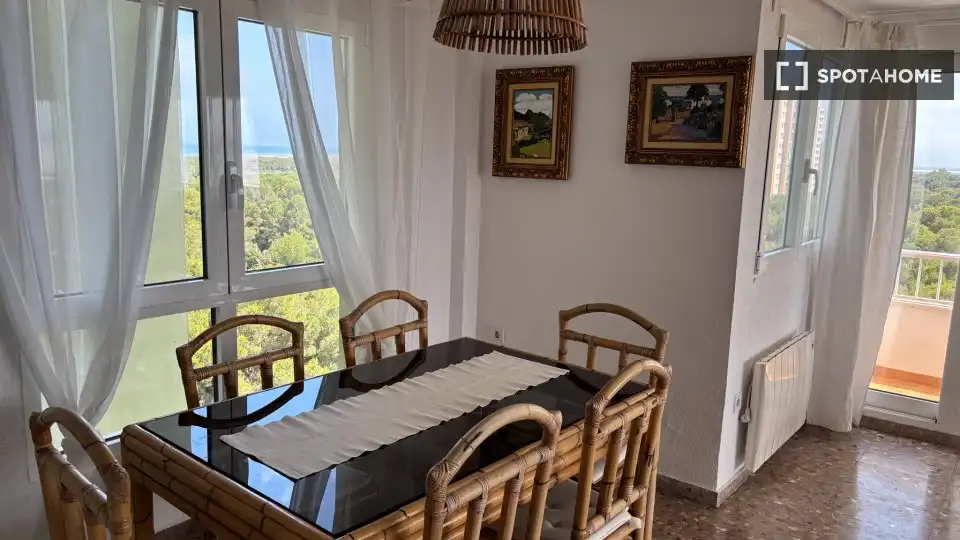 Comedor de Piso de alquiler en Valencia con Aire acondicionado, Calefacción y Amueblado