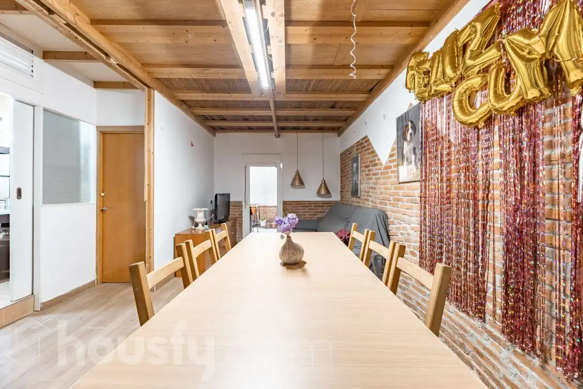Dining room of Flat for sale in L'Hospitalet de Llobregat