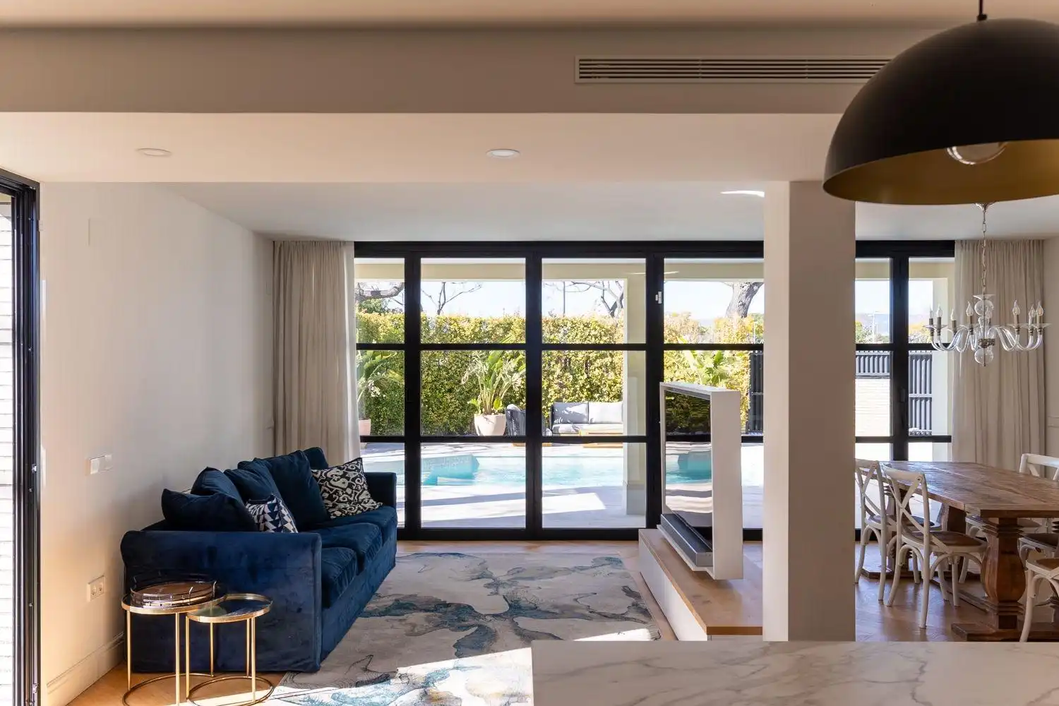 Sala d'estar de Casa o xalet en venda en Cambrils amb Aire condicionat, Calefacció i Jardí privat