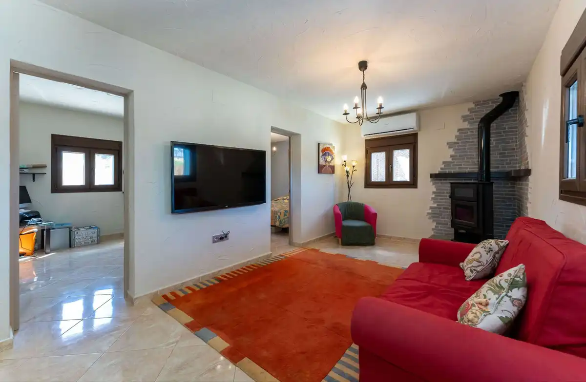 Chalet con piscina en venta en Calle Málaga, imagen 2