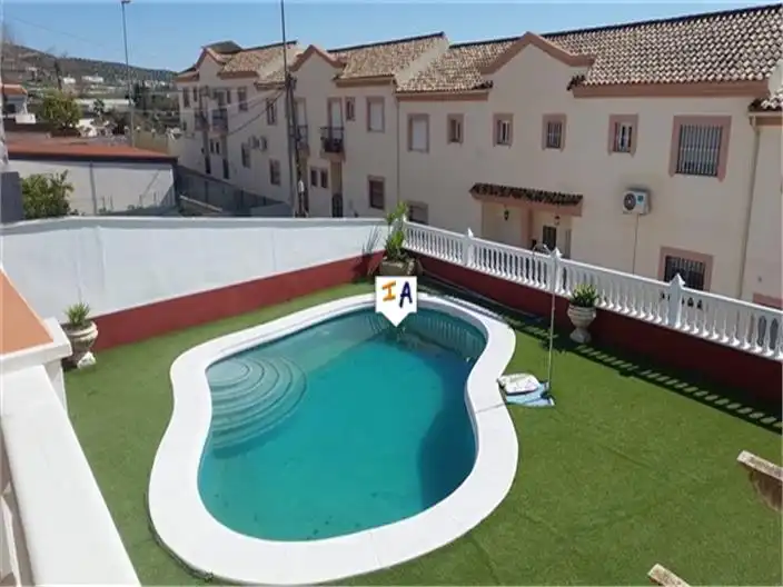 Jardí de Casa o xalet en venda en Loja amb Terrassa, Traster i Piscina