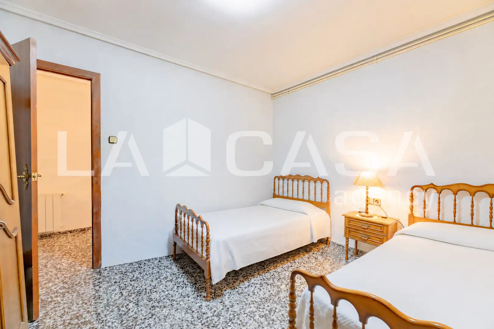 Habitación de Piso en venta en Valencia con Calefacción y Balcón