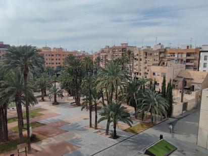 Vista exterior de Pis en venda en Elche / Elx amb Aire condicionat, Calefacció i Balcó