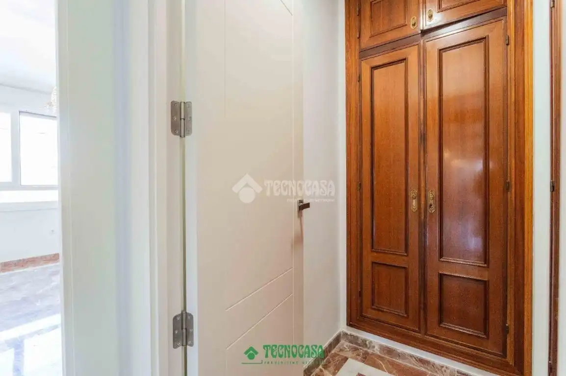 Piso en venta en Almería con Aire acondicionado