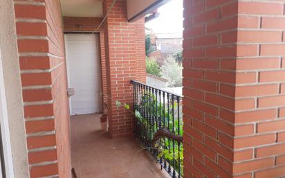 Balcony of House or chalet for sale in Arroyo de la Encomienda  with Heating, Terrace and Storage room