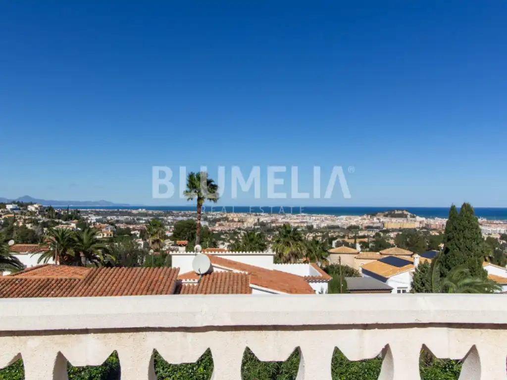 Houses for sale in Calle Plataner, El Montgó