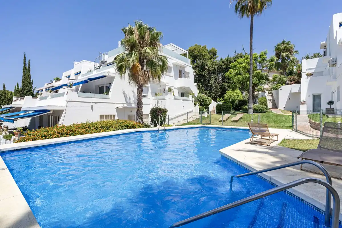 Home with pool for sale in Nueva Andalucía, imagen 25