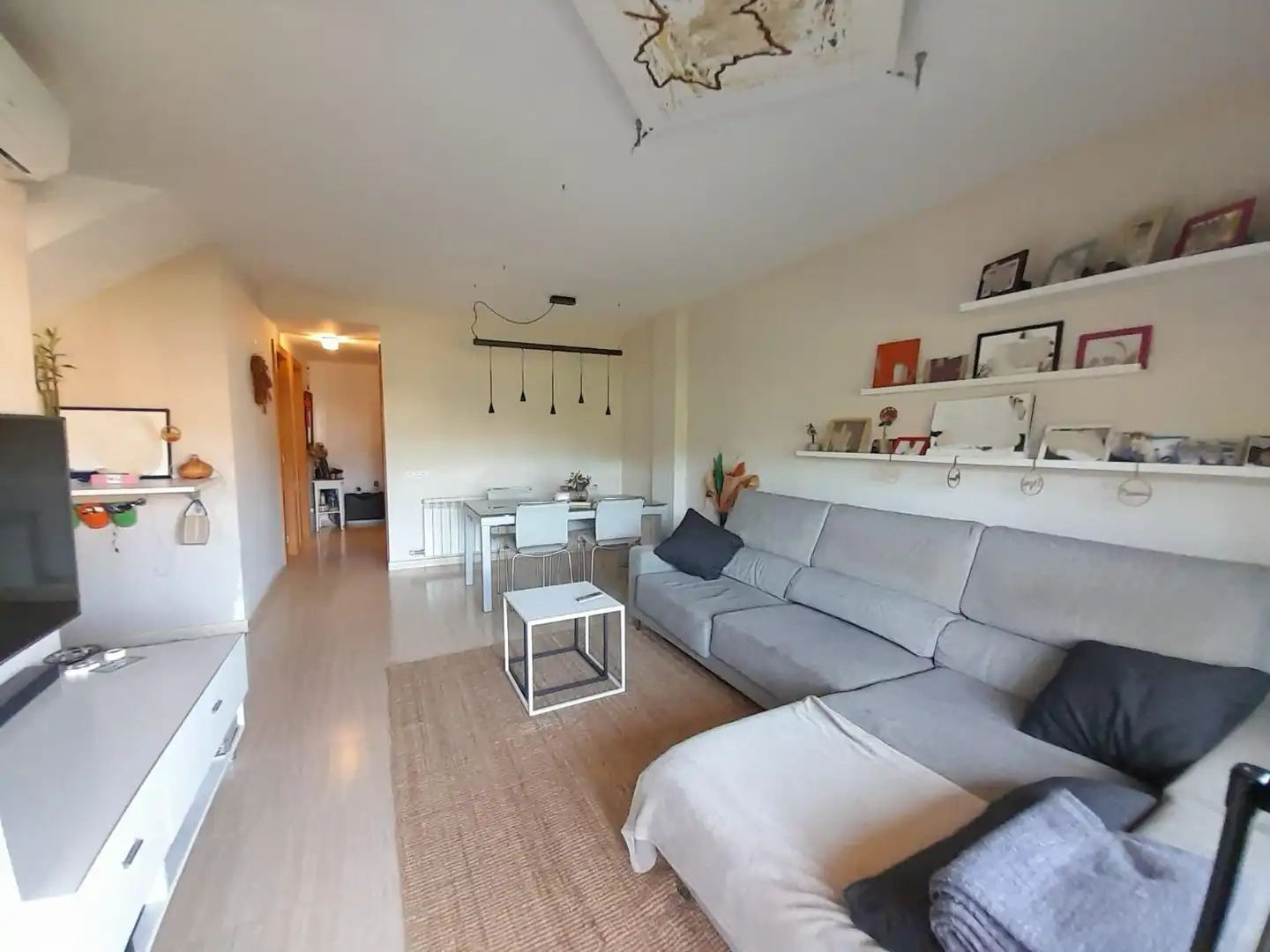 Sala de estar de Piso en venta en Arenys de Munt con Aire acondicionado, Calefacción y Terraza