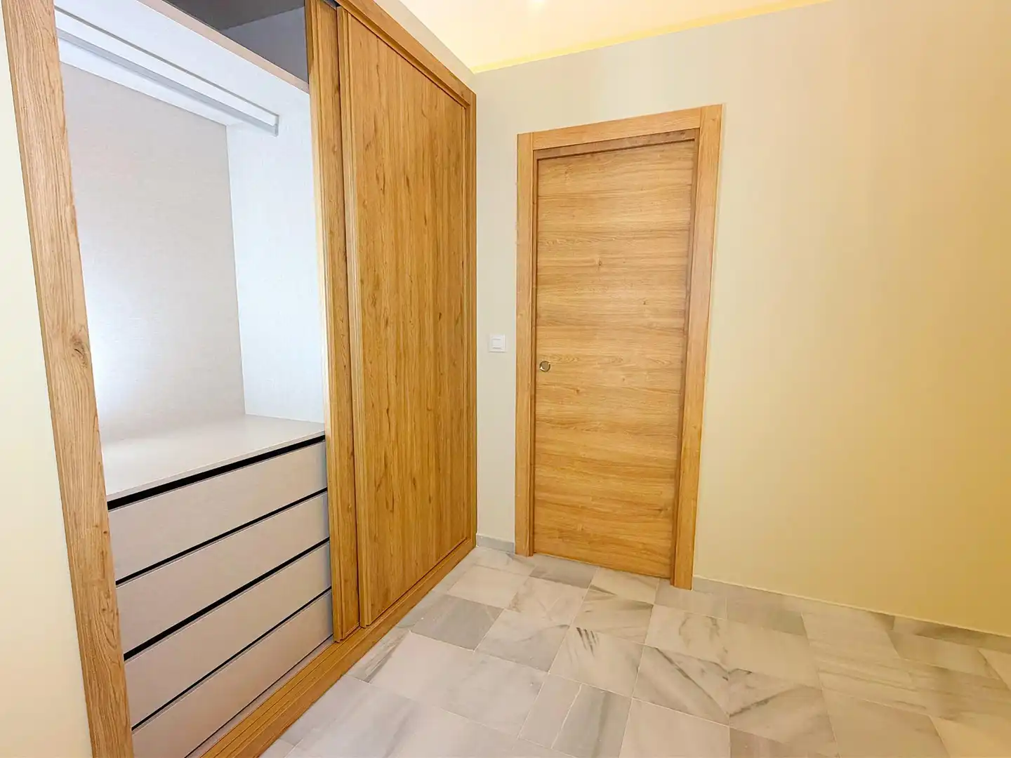 Dormitori de Apartament en venda en El Puerto de Santa María amb Aire condicionat, Calefacció i Balcó