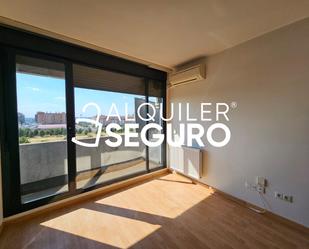 Flat to rent in  Madrid Capital  with Heating, Terrace and Storage room
