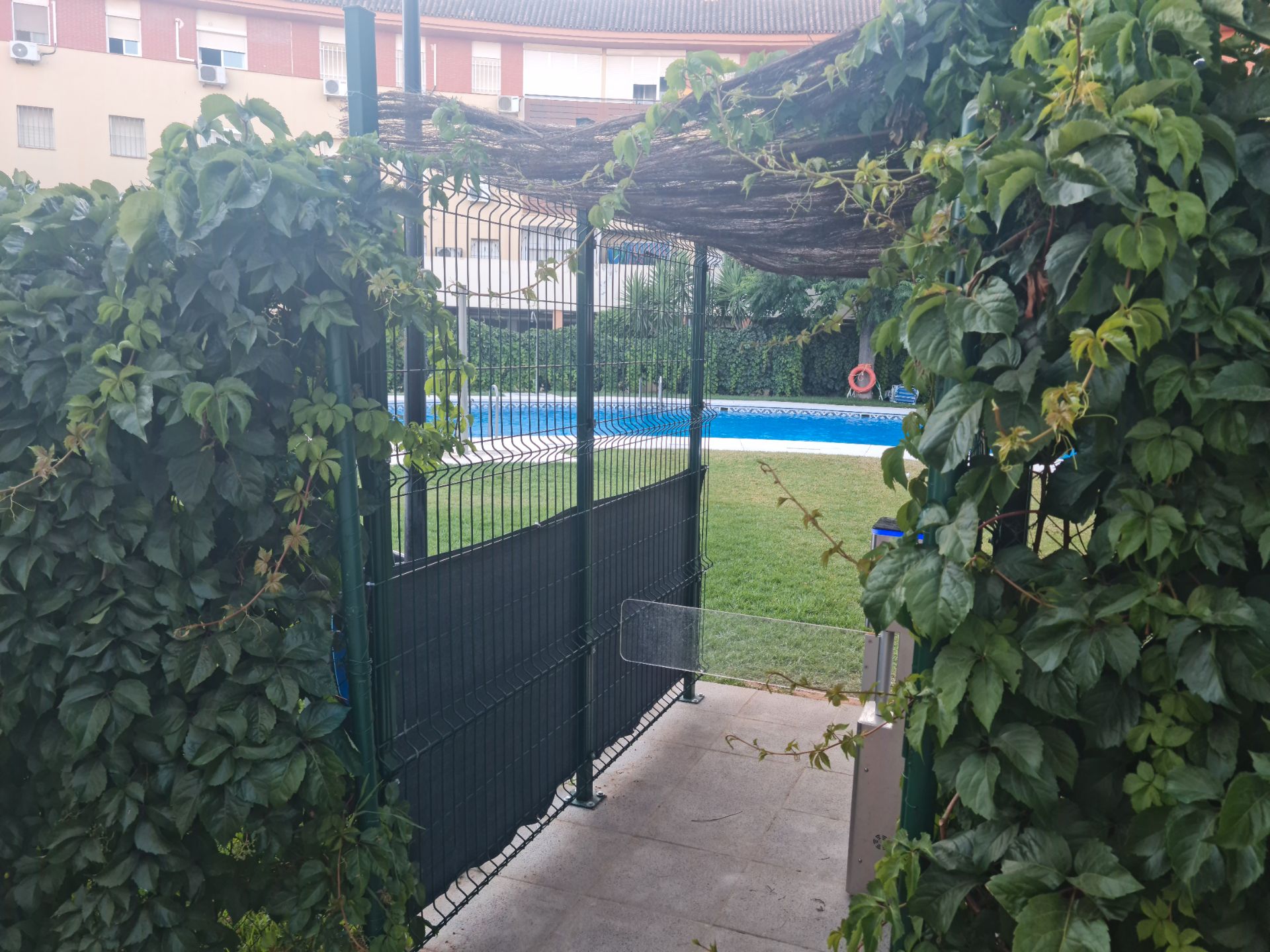 Piscina de Pis en venda en Alcalá de Guadaira amb Aire condicionat, Calefacció i Forn