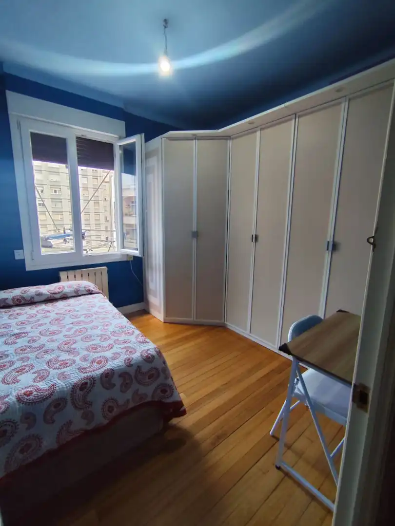 Schlafzimmer von Wohnung zur Miete in Bilbao  mit Heizung und Möbliert
