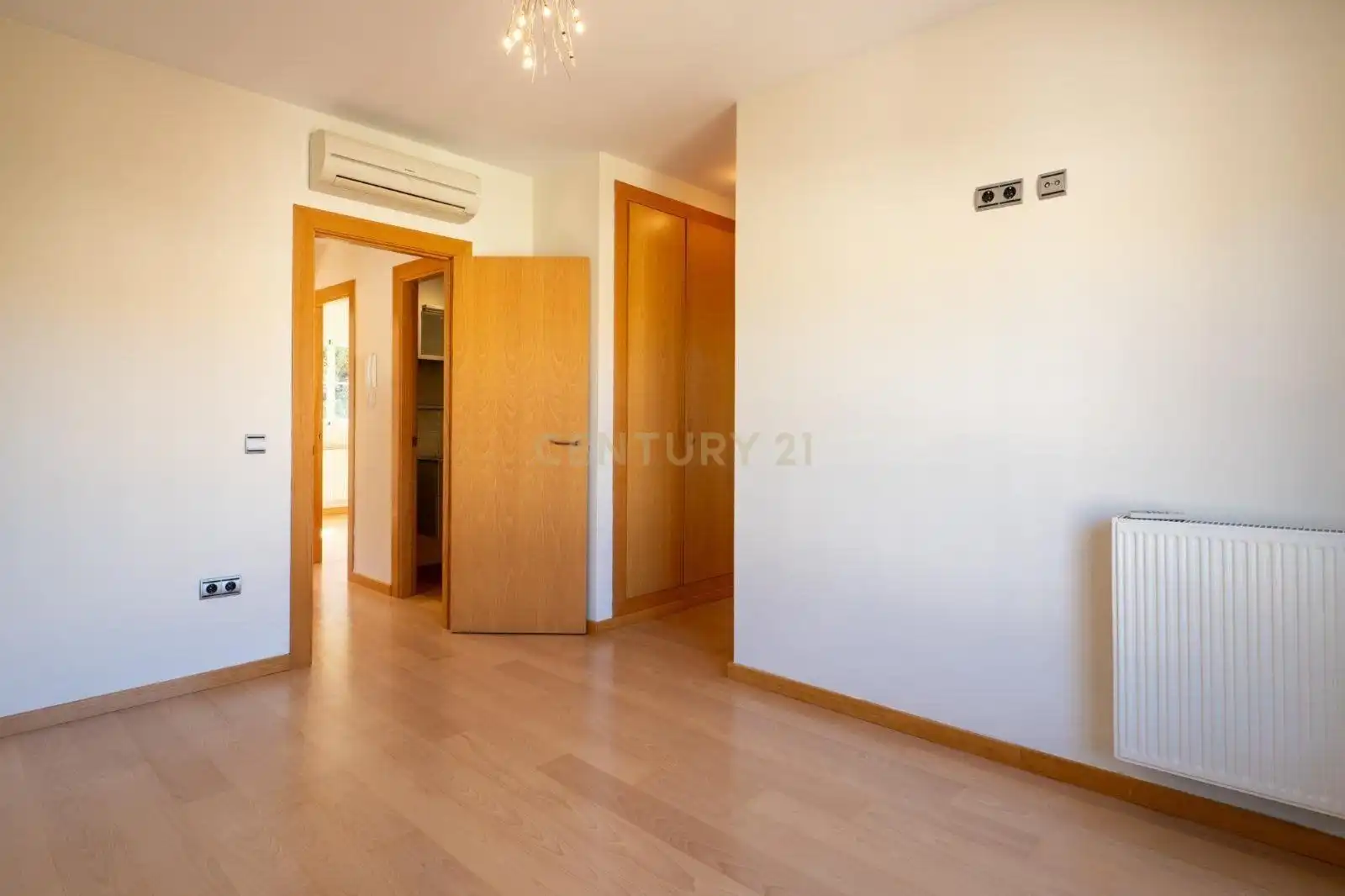 Houses for sale in Fuengirola  with Air Conditioner, Private garden and Storage room