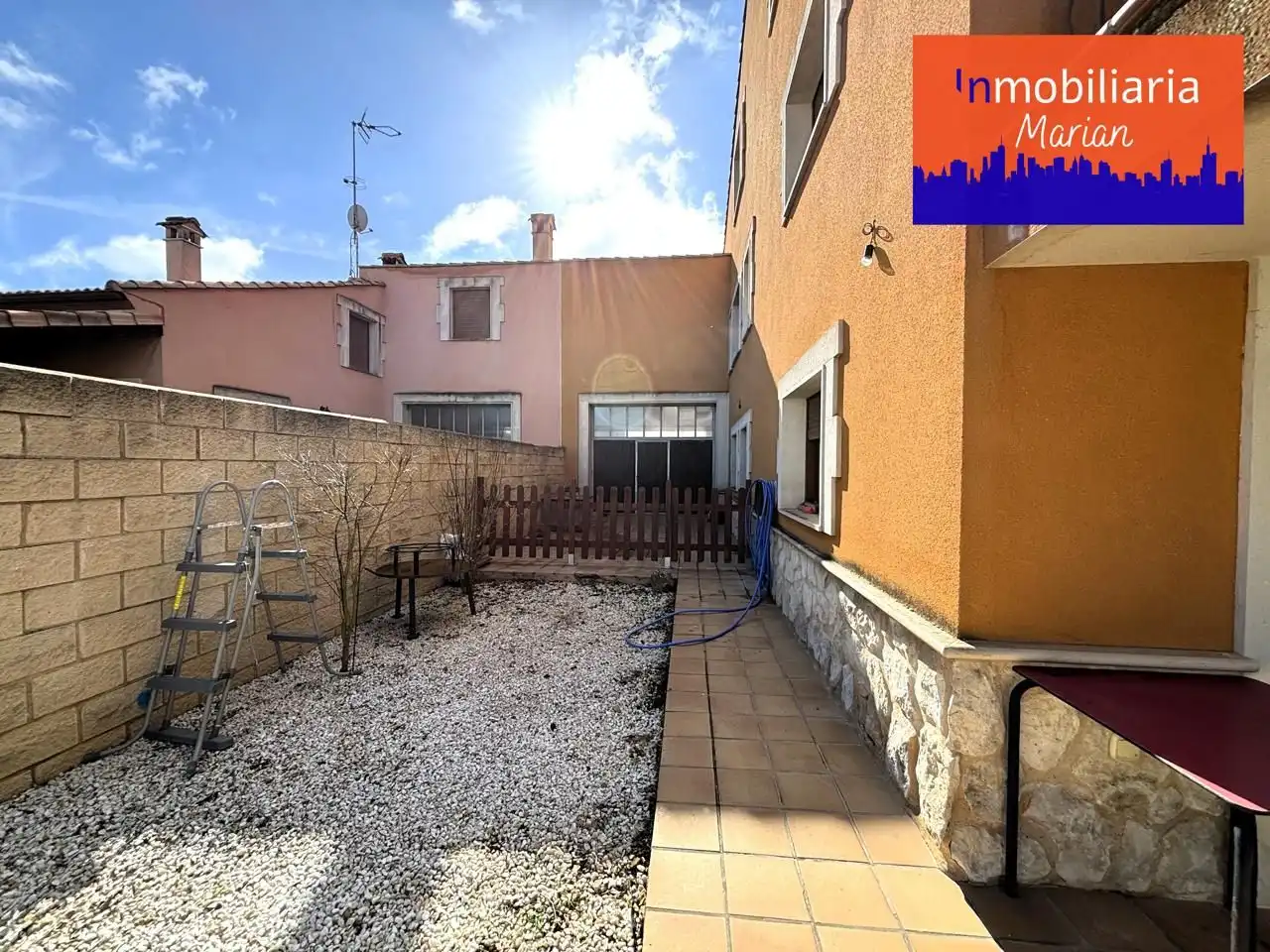Jardí de Casa o xalet en venda en Fuentelcésped amb Calefacció, Jardí privat i Terrassa
