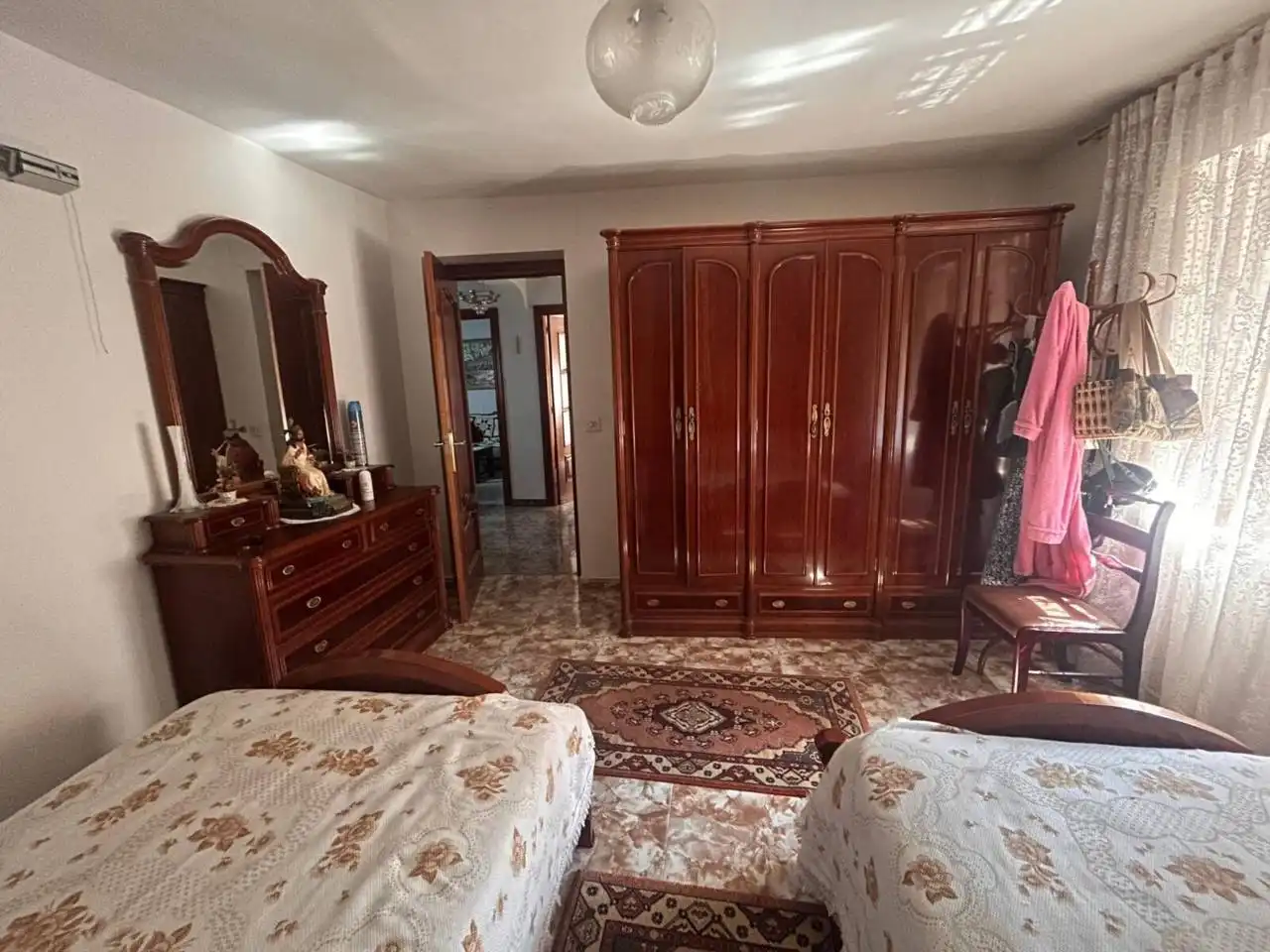 Dormitori de Casa o xalet en venda en Melgar de Fernamental amb Jardí privat