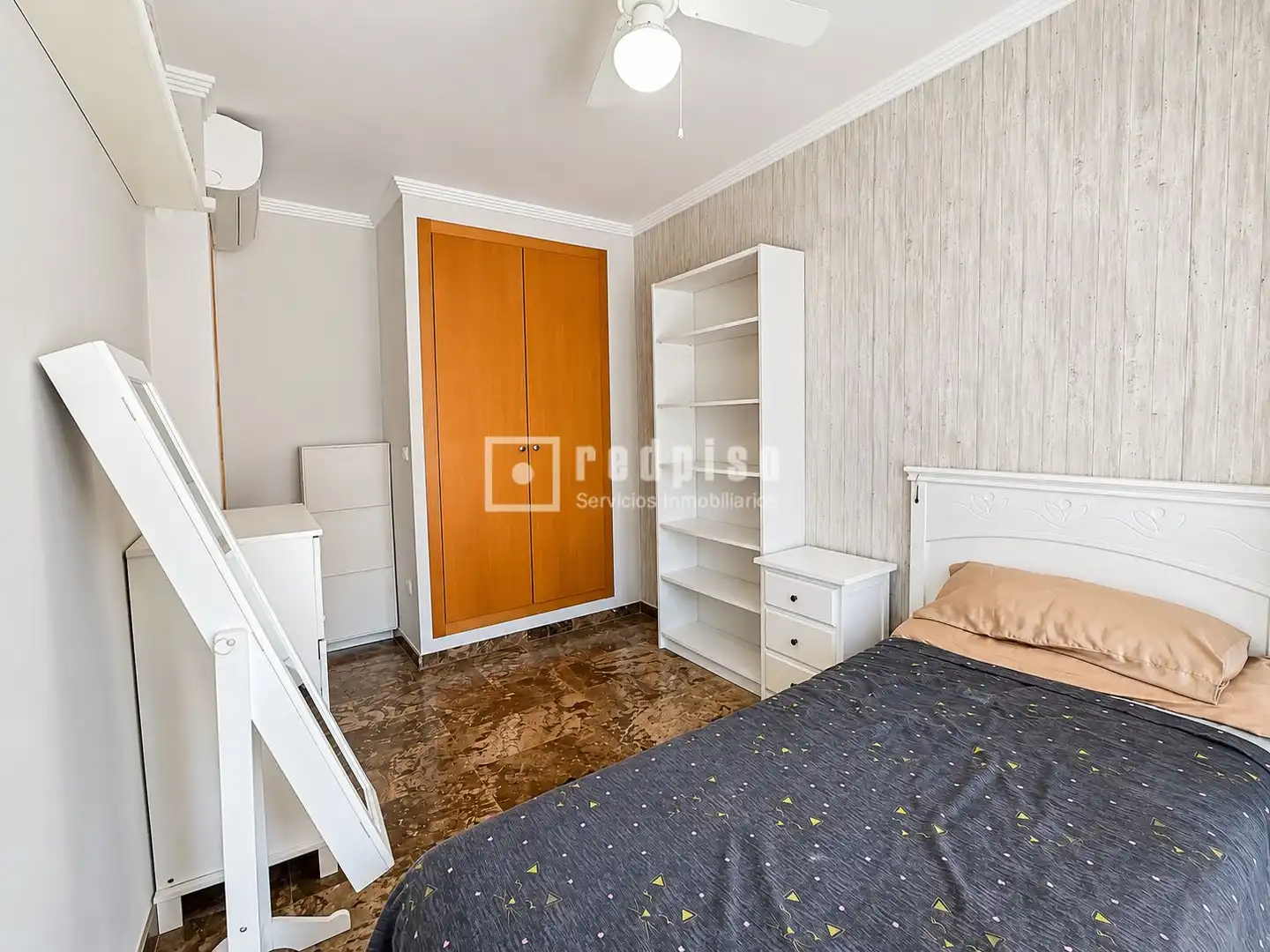 Habitación de Casa o chalet en venta en Xirivella con Aire acondicionado, Calefacción y Terraza