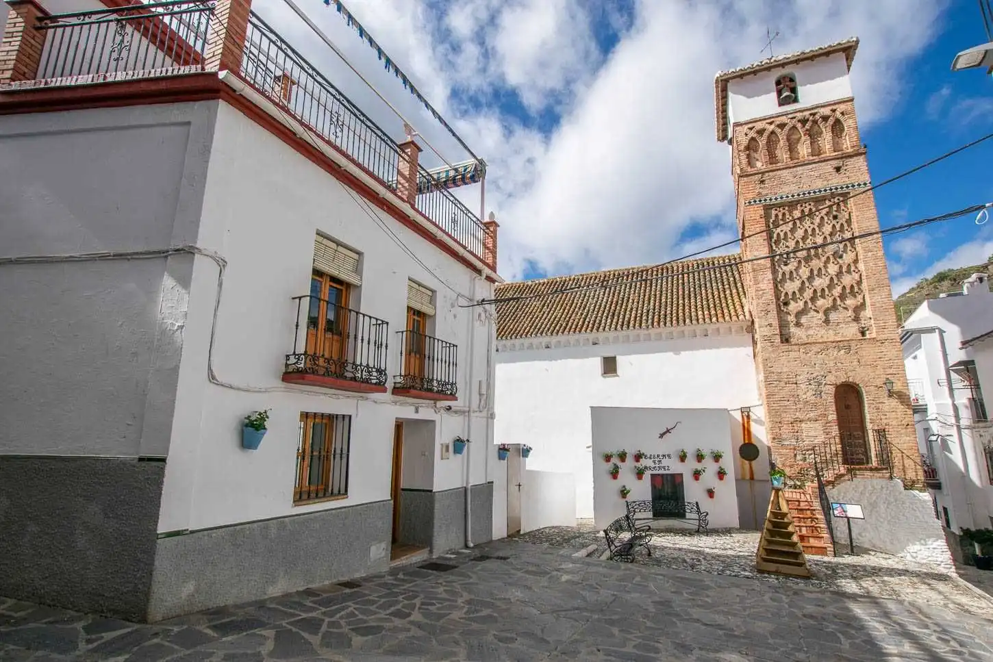 Casa amb terrassa en venda a Árchez