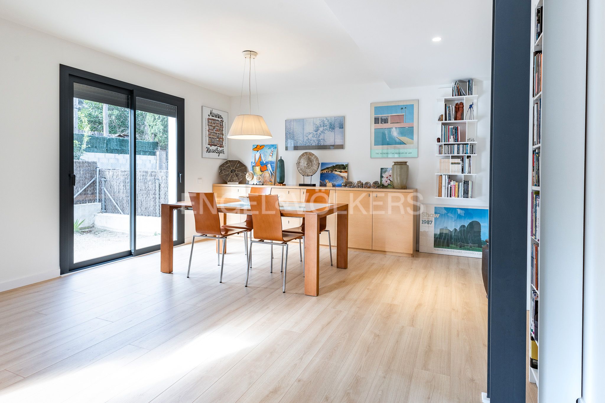 Comedor de Casa adosada en venta en Terrassa con Calefacción y Jardín privado