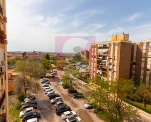 Aparcament de Pis en venda en Badajoz Capital amb Aire condicionat, Jardí privat i Balcó
