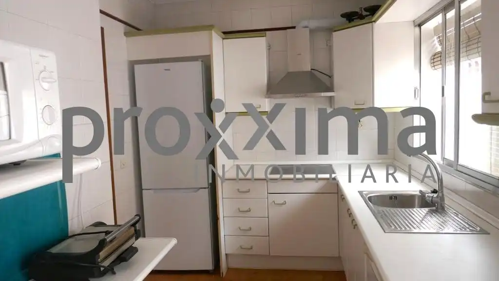 Kitchen of Houses for sale in Sevilla  with Air Conditioner, Terrace and Storage room