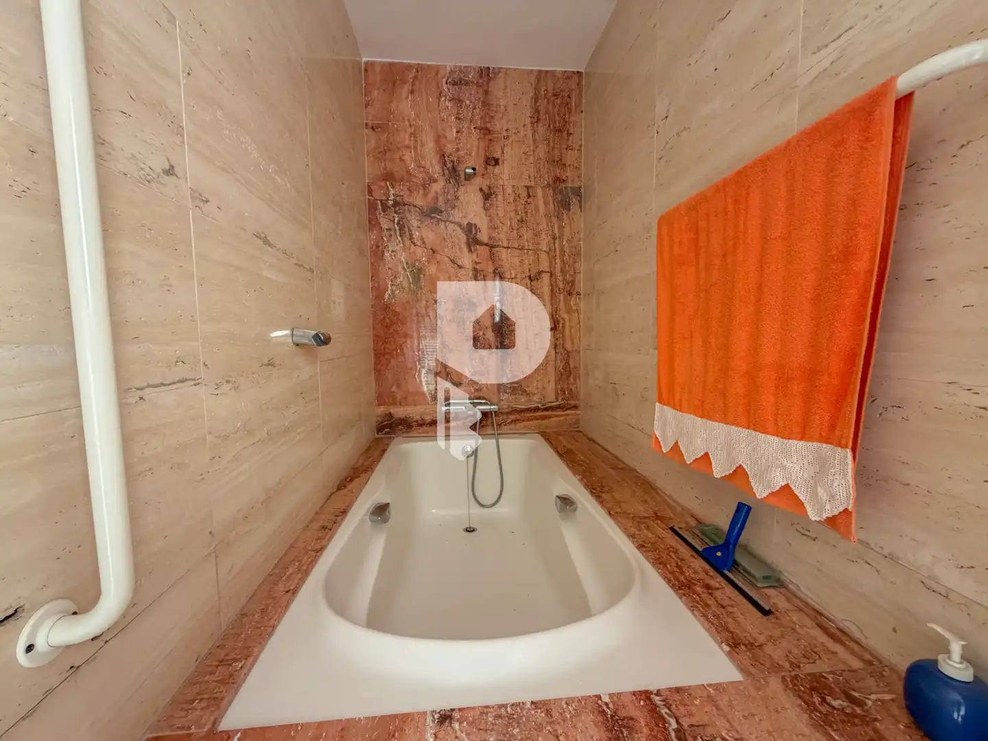 Baño de Casa o chalet en venta en Esparreguera con Aire acondicionado, Calefacción y Parquet