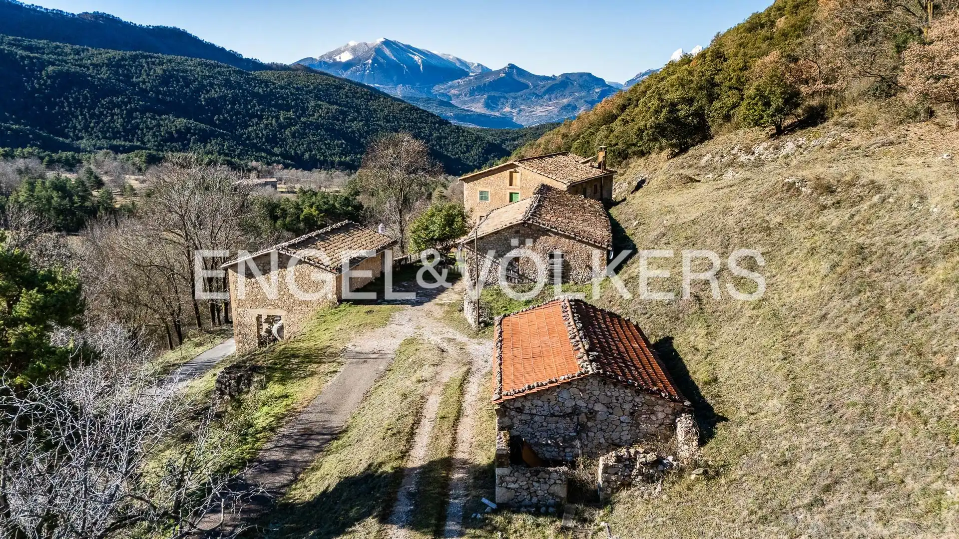 Vista exterior de Finca rústica en venta en Sant Julià de Cerdanyola con Calefacción, Jardín privado y Balcón