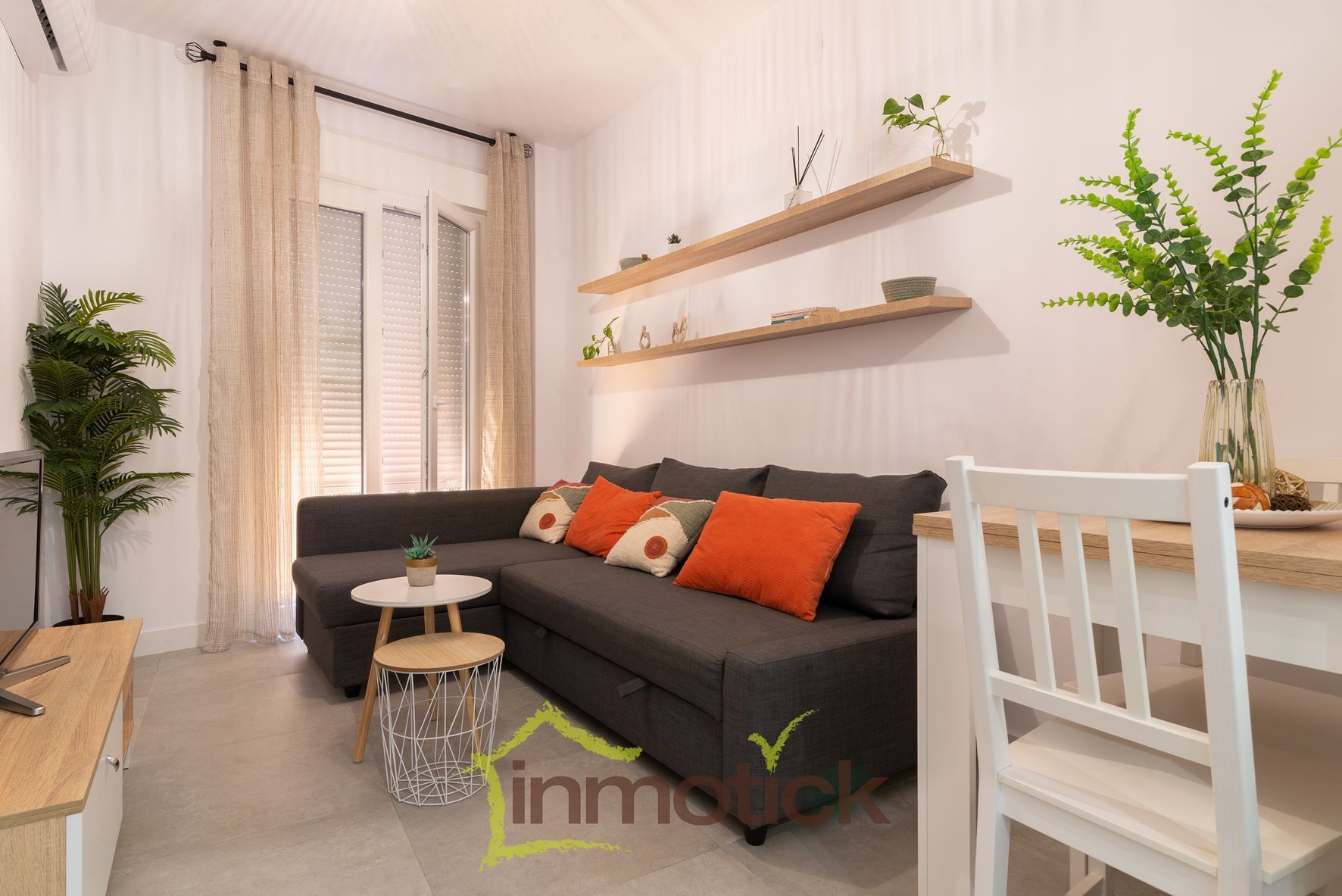 Living room of Flat to rent in  Huelva Capital  with Air Conditioner and Furnished
