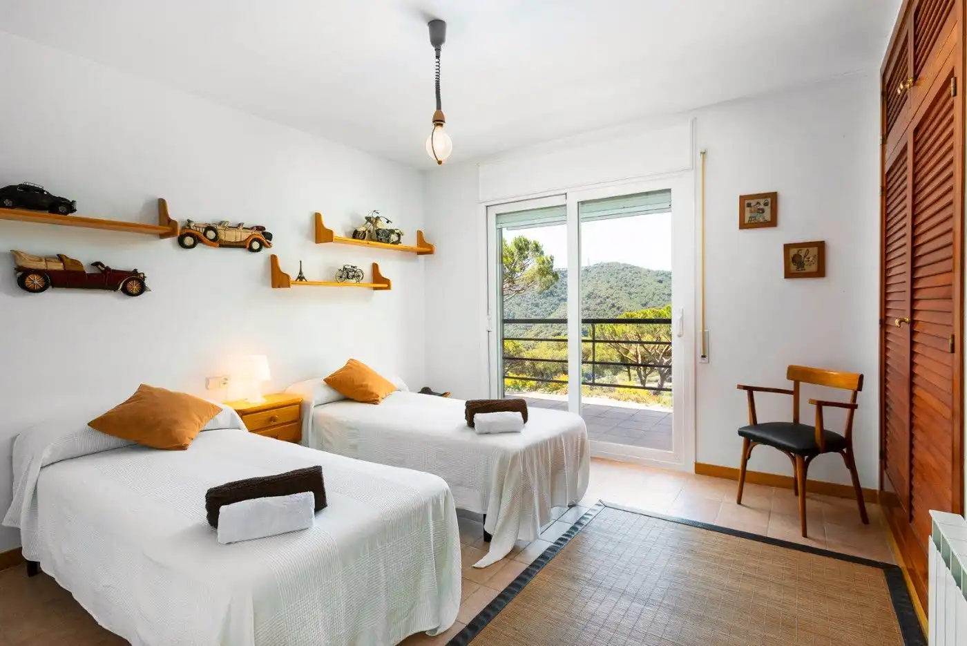 Dormitori de Casa o xalet en venda en Cabrera de Mar amb Aire condicionat, Traster i Piscina