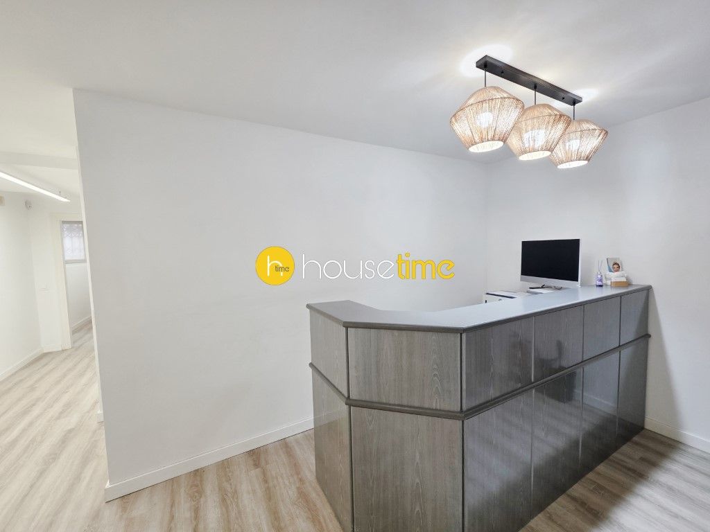 Oficina en venda a Centre - Nucli Antic