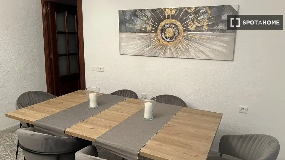 Comedor de Piso de alquiler en Málaga con Aire acondicionado, Calefacción y Amueblado
