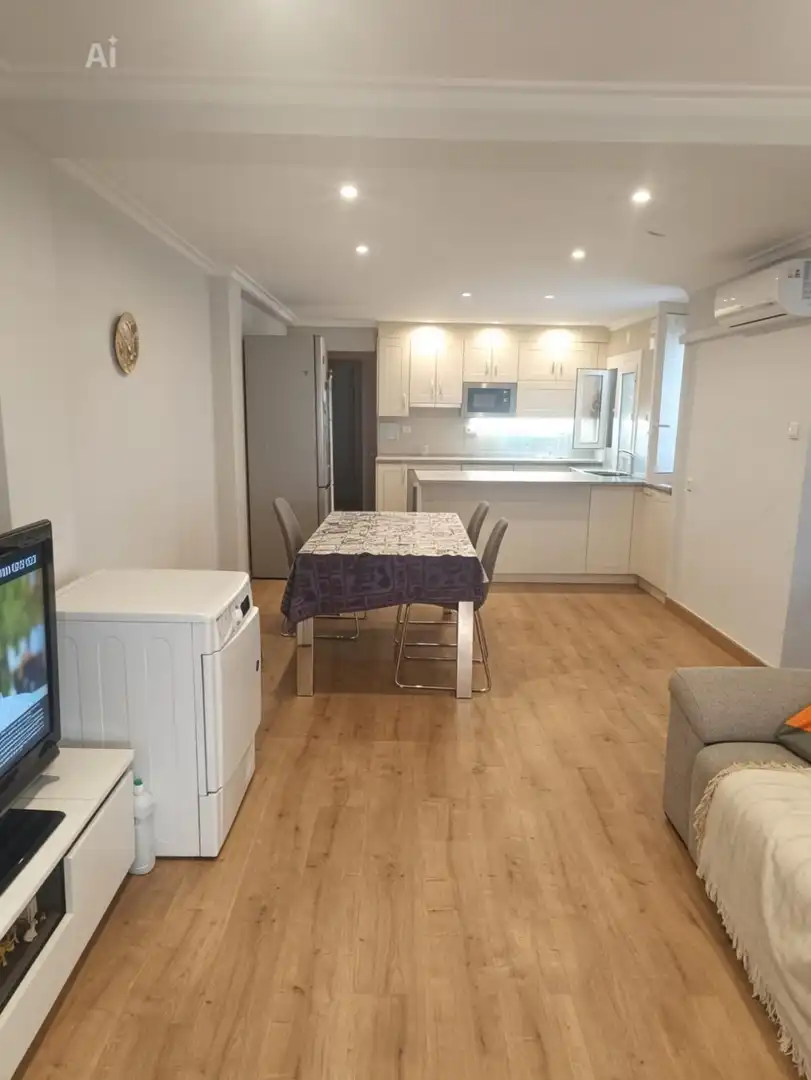 Flat for sale in Las Trescientas - San Francisco - Ciudad Vergel, imagen 2