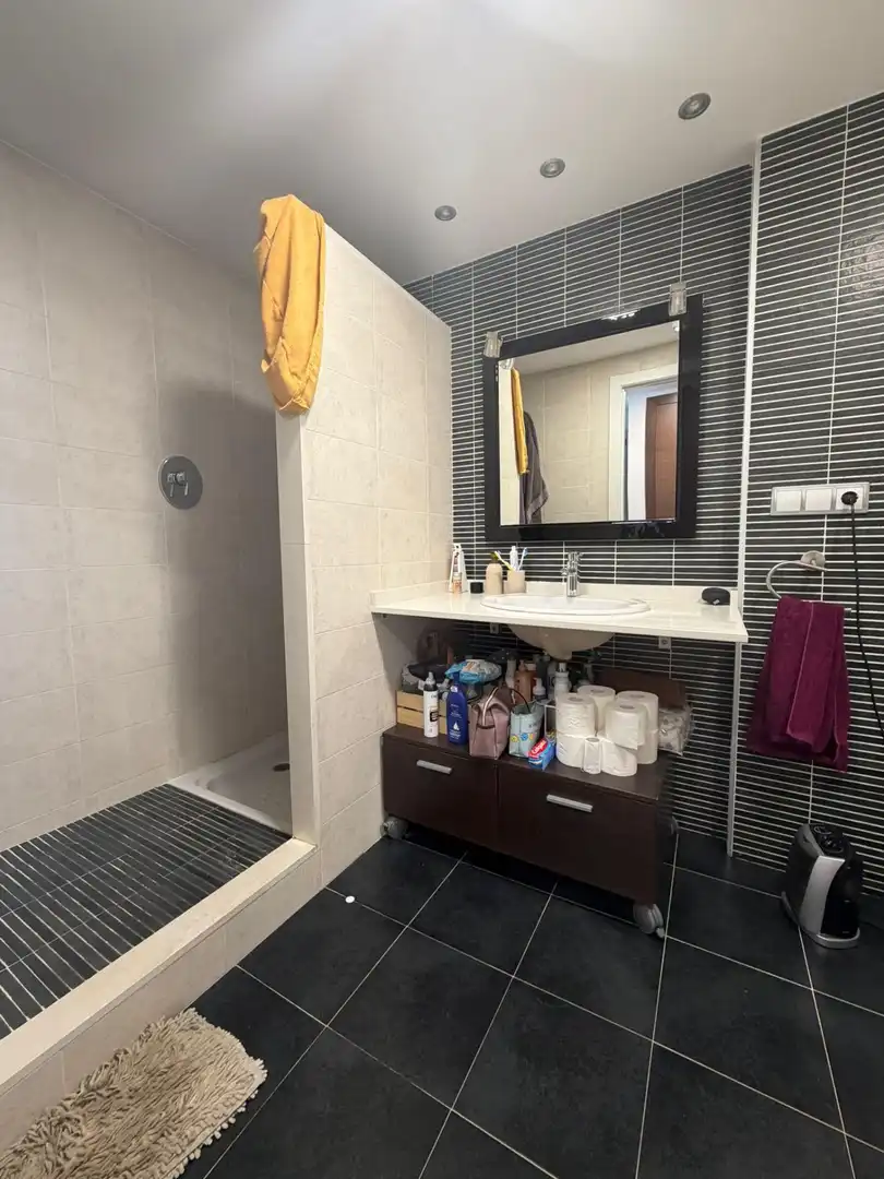 Bathroom of Attic for sale in Burjassot  with Air Conditioner, Heating and Terrace