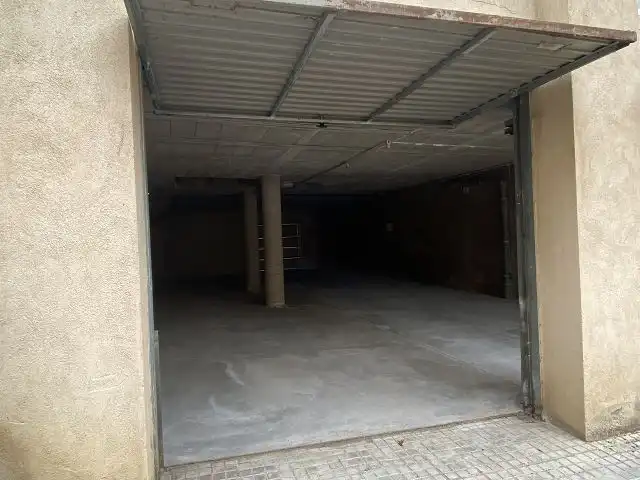 Garage zum Verkauf in N/A, -1, Castelló d'Empúries