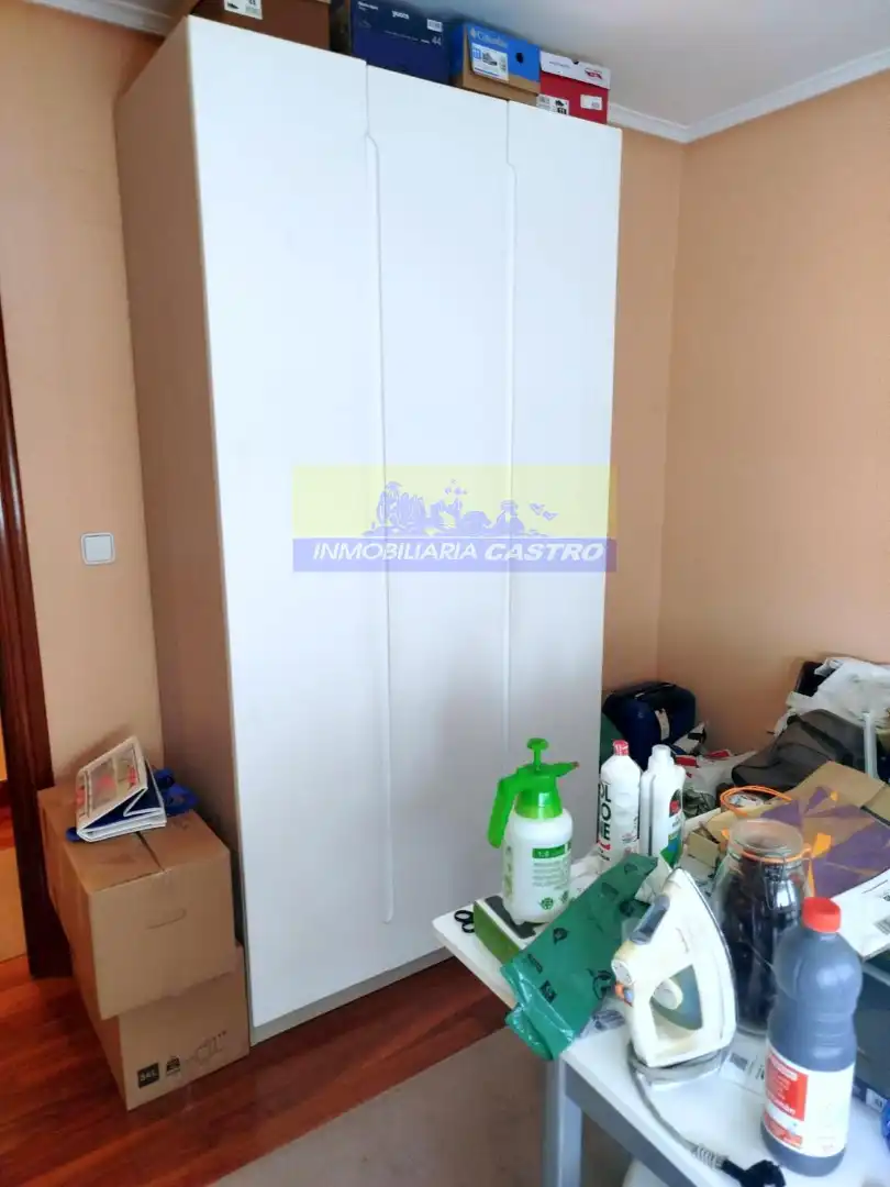Piso en venta en Castro-Urdiales con Calefacción, Trastero y Amueblado
