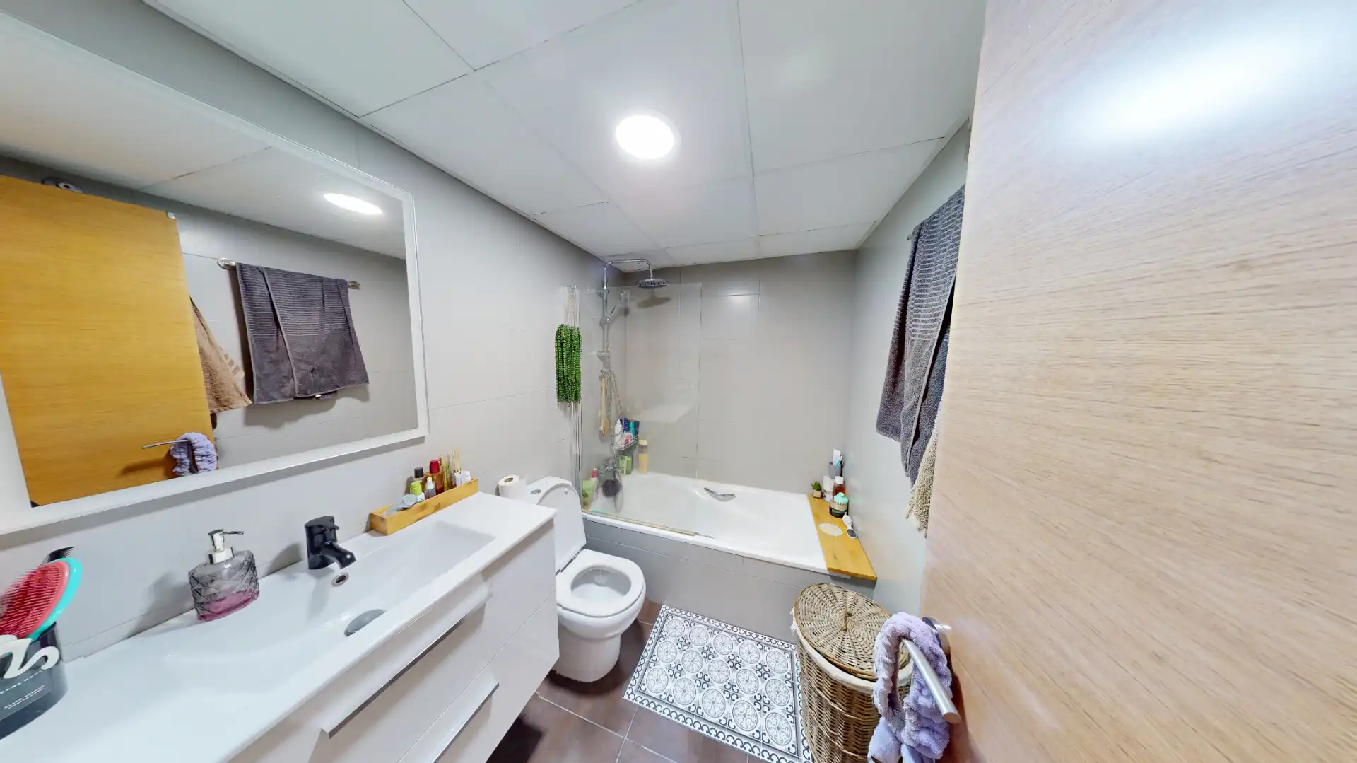Bathroom of Flat for sale in Roquetas de Mar  with Air Conditioner, Heating and Private garden