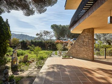 Villa mit Balkon zum Verkauf in Carrer Antoni Gaudí