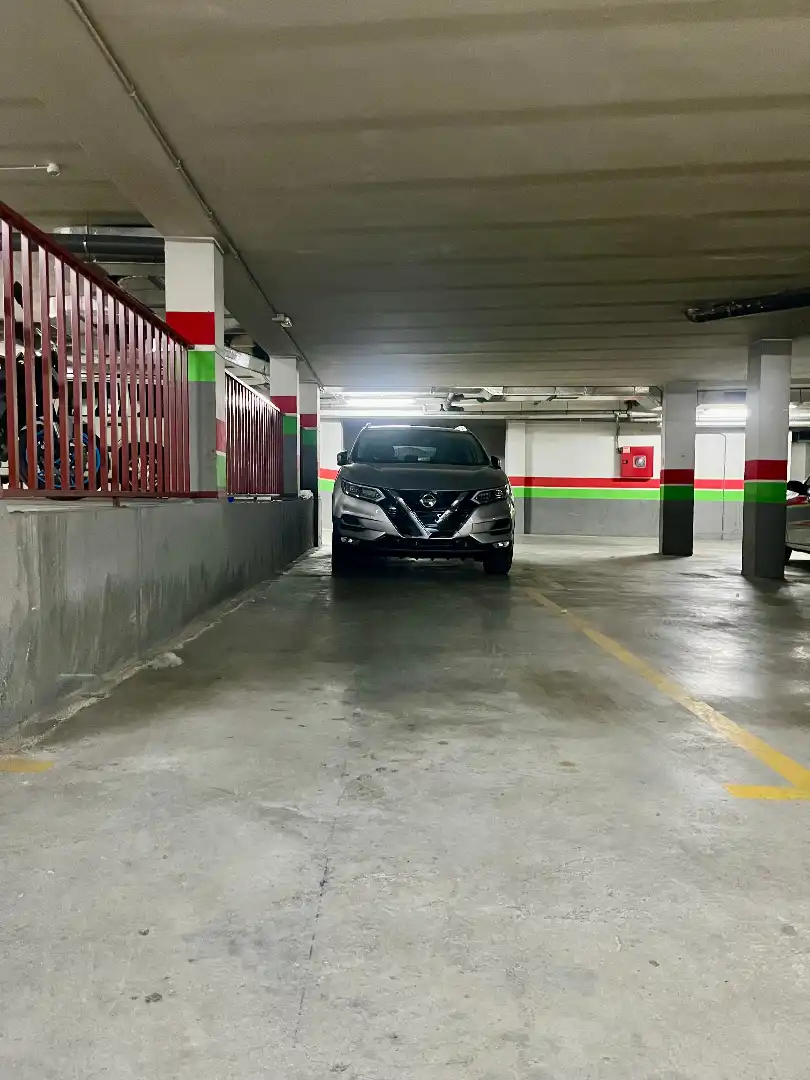 Individual with lift to rent in Calle Capitán Peñas 17, imagen 2