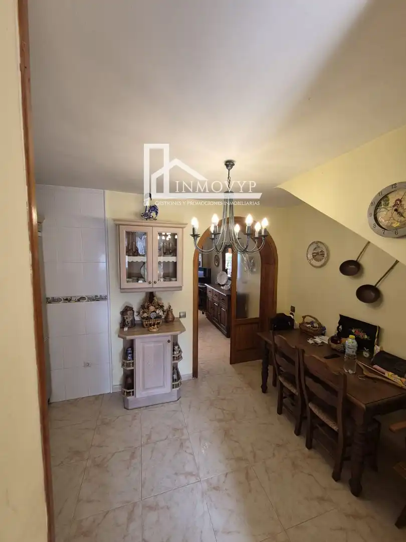 Esszimmer von Einfamilien-Reihenhaus zum Verkauf in Calvià mit Klimaanlage, Terrasse und Schwimmbad