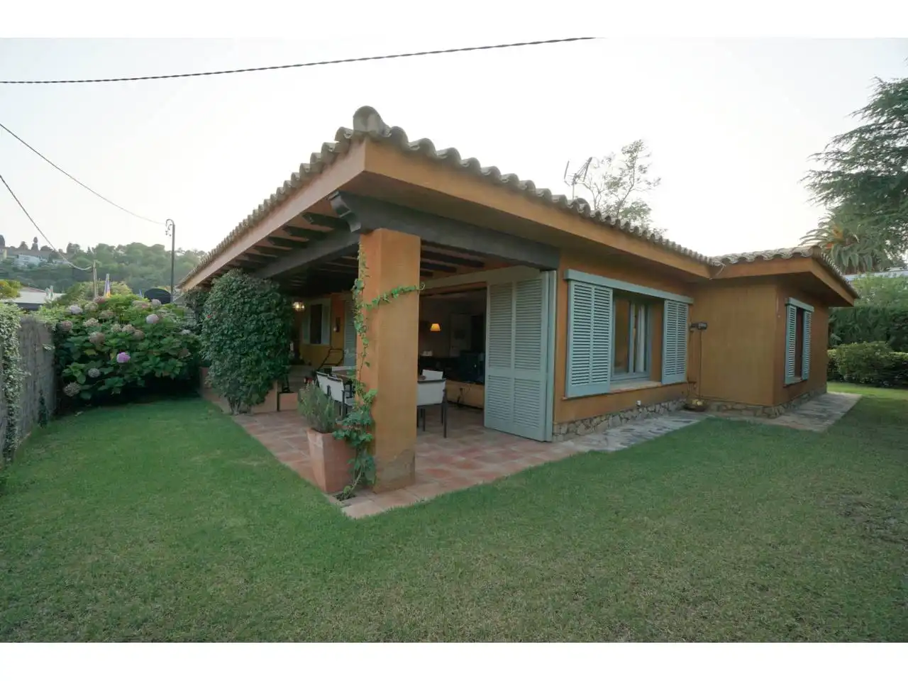 Houses for rent in Calle Clavells, Cabrils