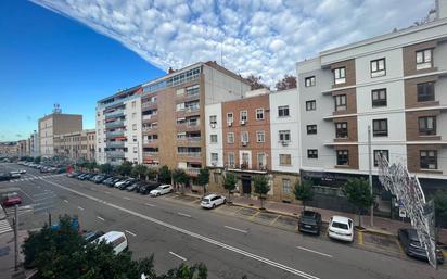 Exterior view of Flat for sale in Algeciras  with Balcony